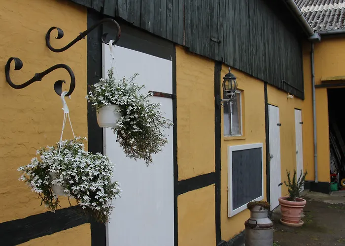 Bed & Breakfast Myregaard And 3*