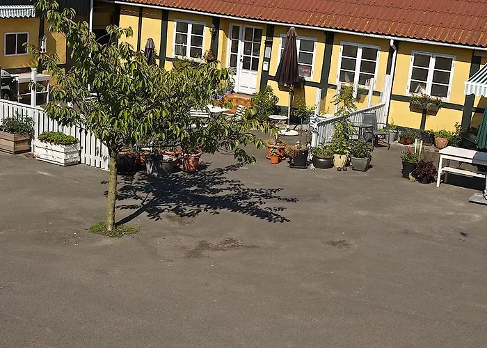 Myregaard And 3* Snogebæk