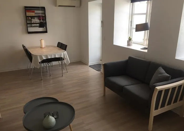 Myregaard And Bed & Breakfast Snogebæk