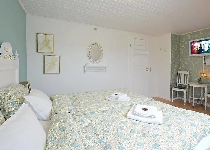 Myregaard And Bed & Breakfast Snogebæk