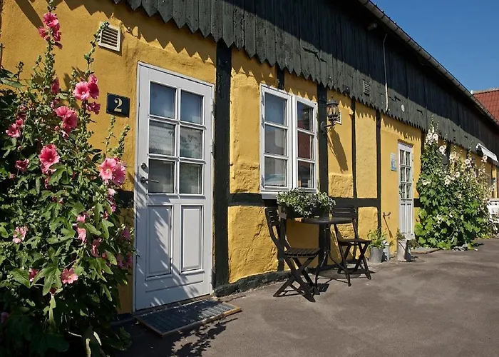 Bed & Breakfast Myregaard And 3*